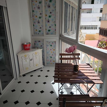 Apartamento Tango Фуeнхирола Екстериор снимка